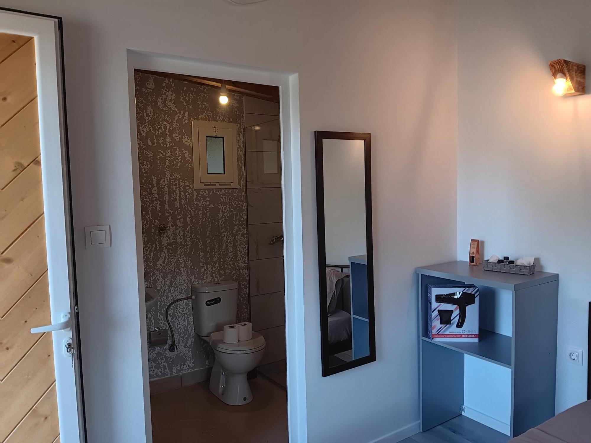 Tolis Rooms Химара Экстерьер фото