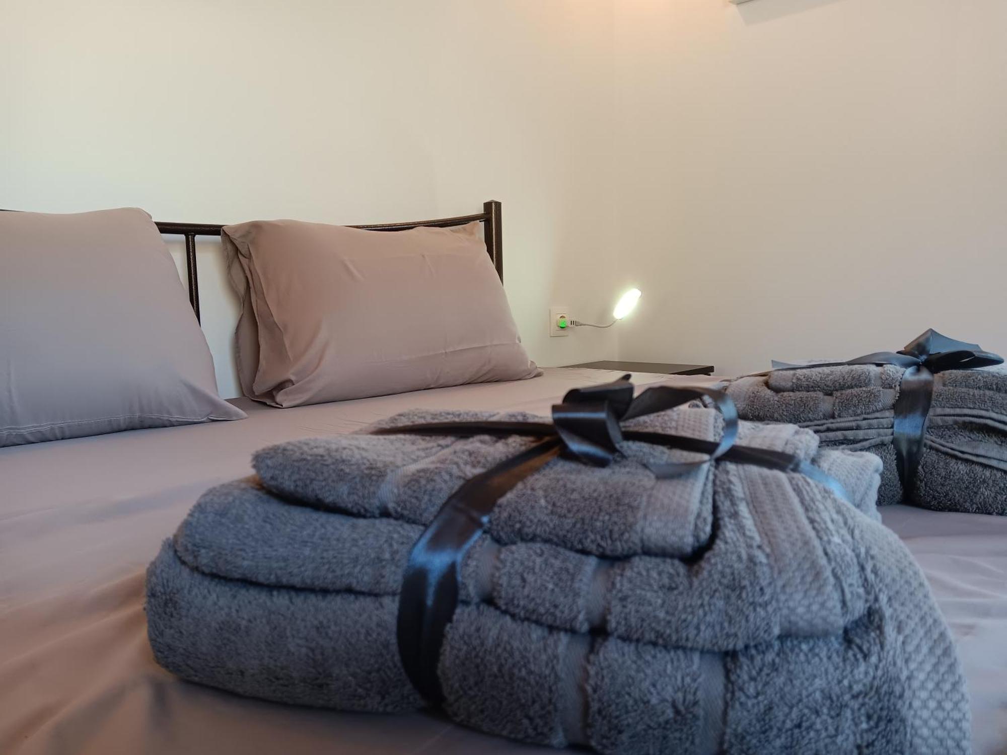 Tolis Rooms Химара Экстерьер фото