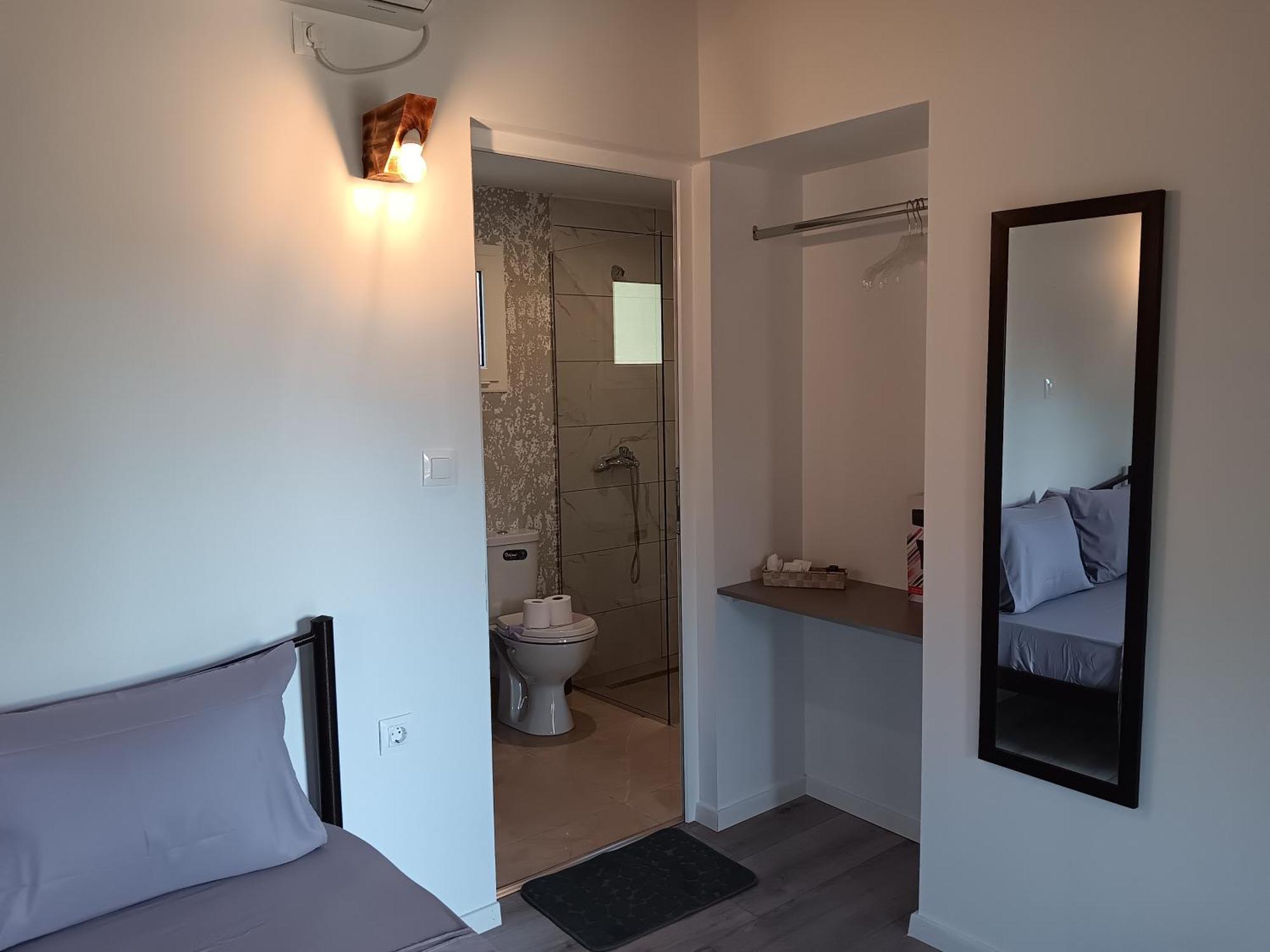 Tolis Rooms Химара Экстерьер фото