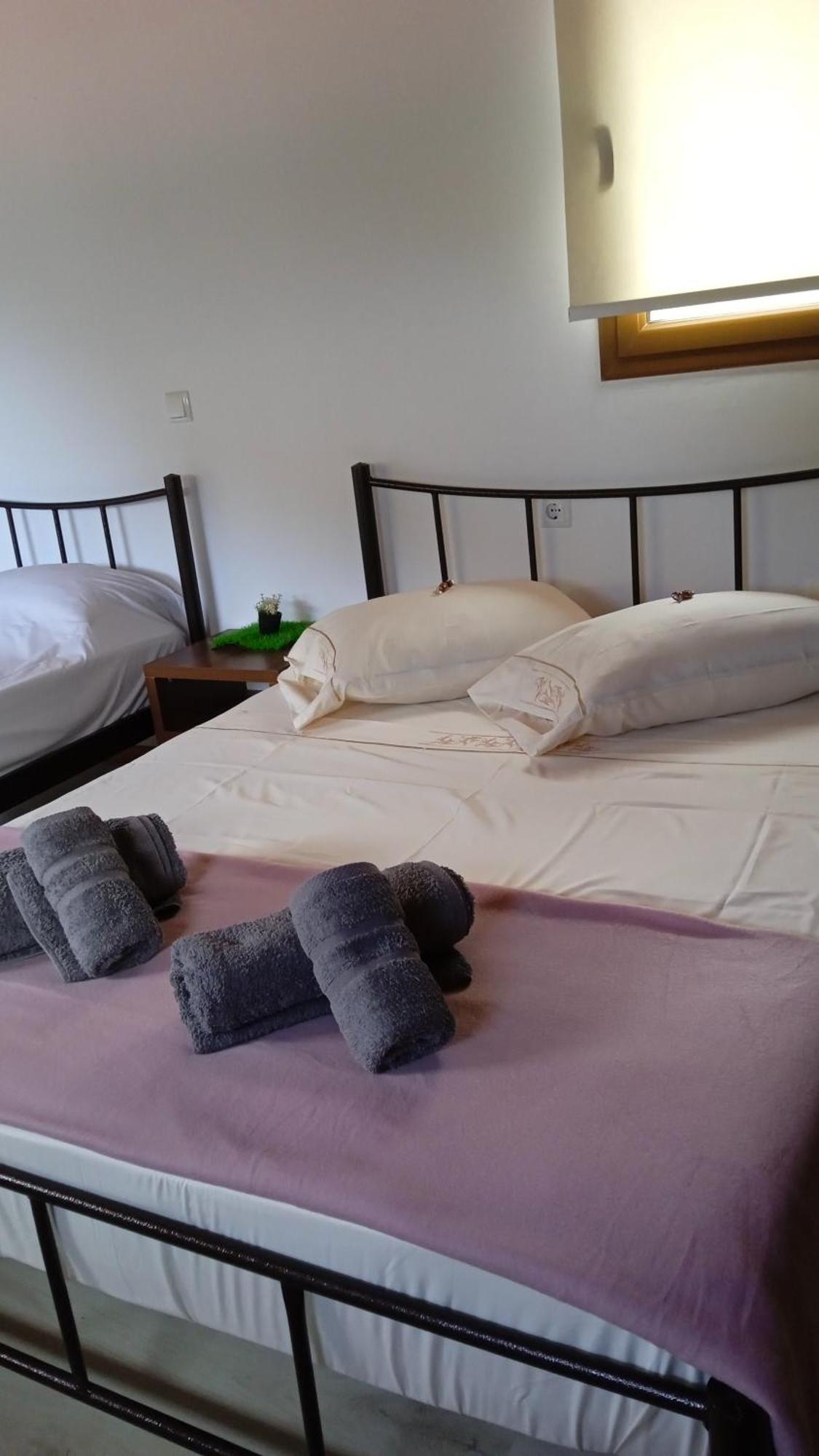 Tolis Rooms Химара Экстерьер фото