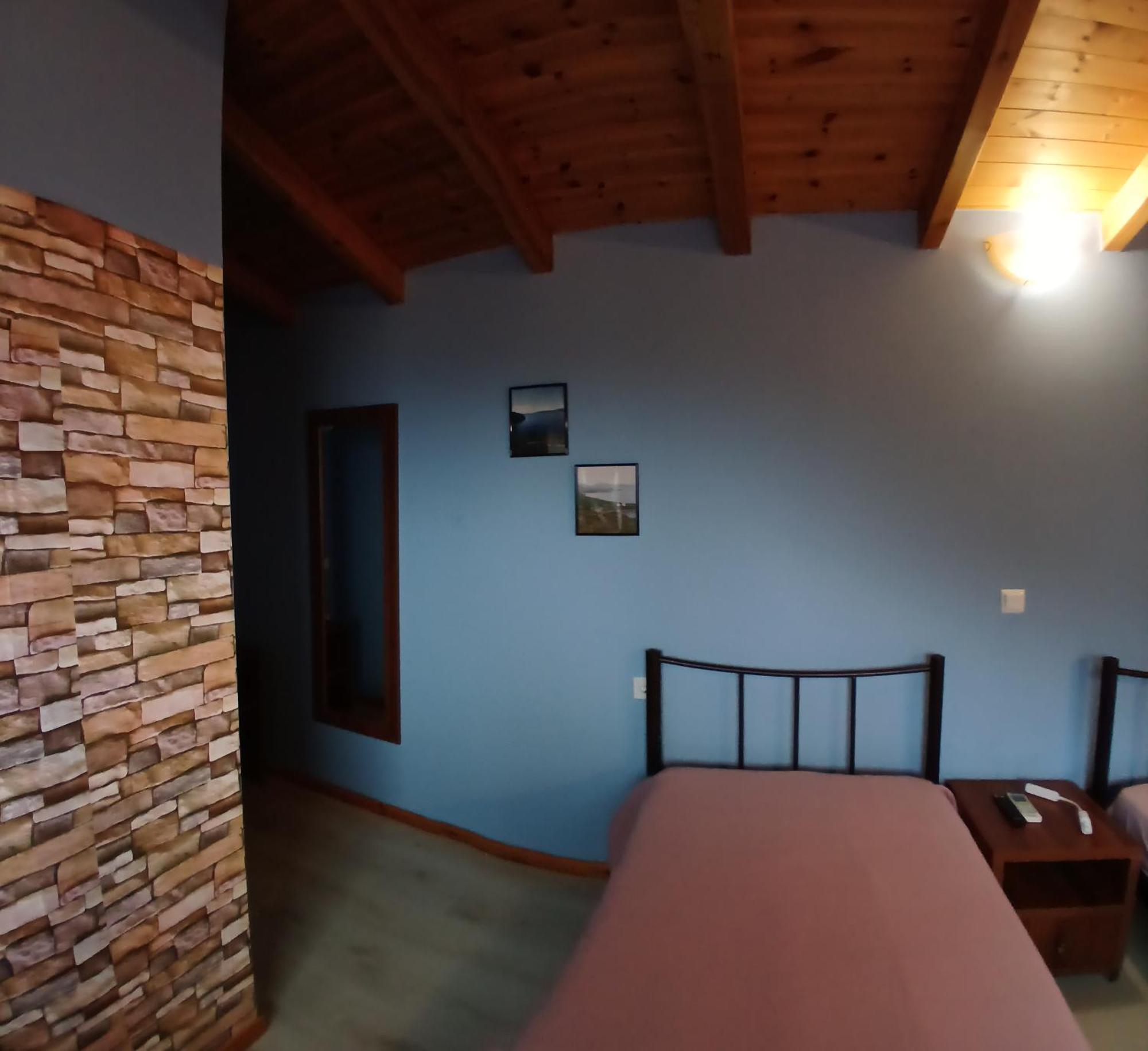 Tolis Rooms Химара Экстерьер фото
