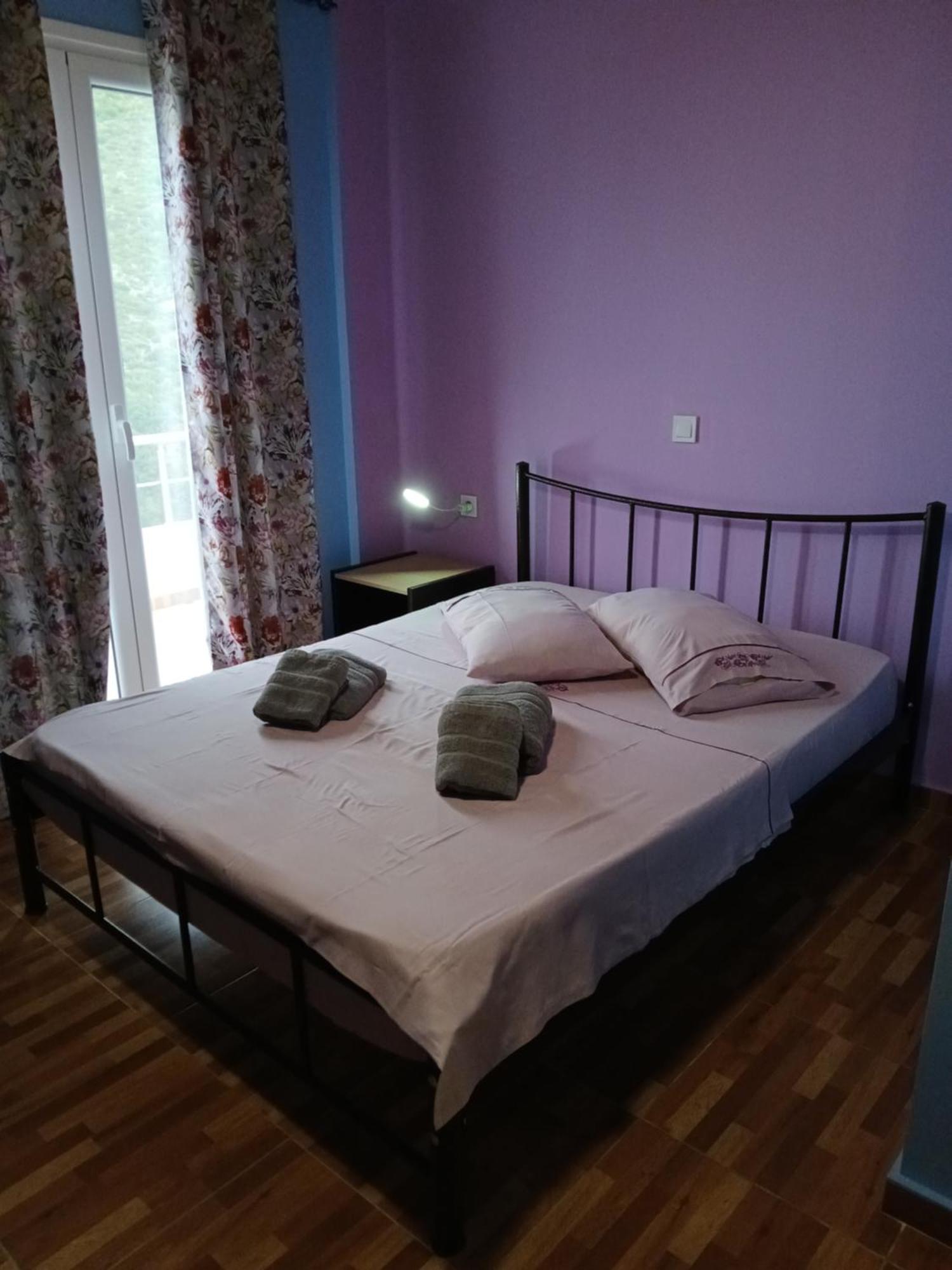 Tolis Rooms Химара Экстерьер фото
