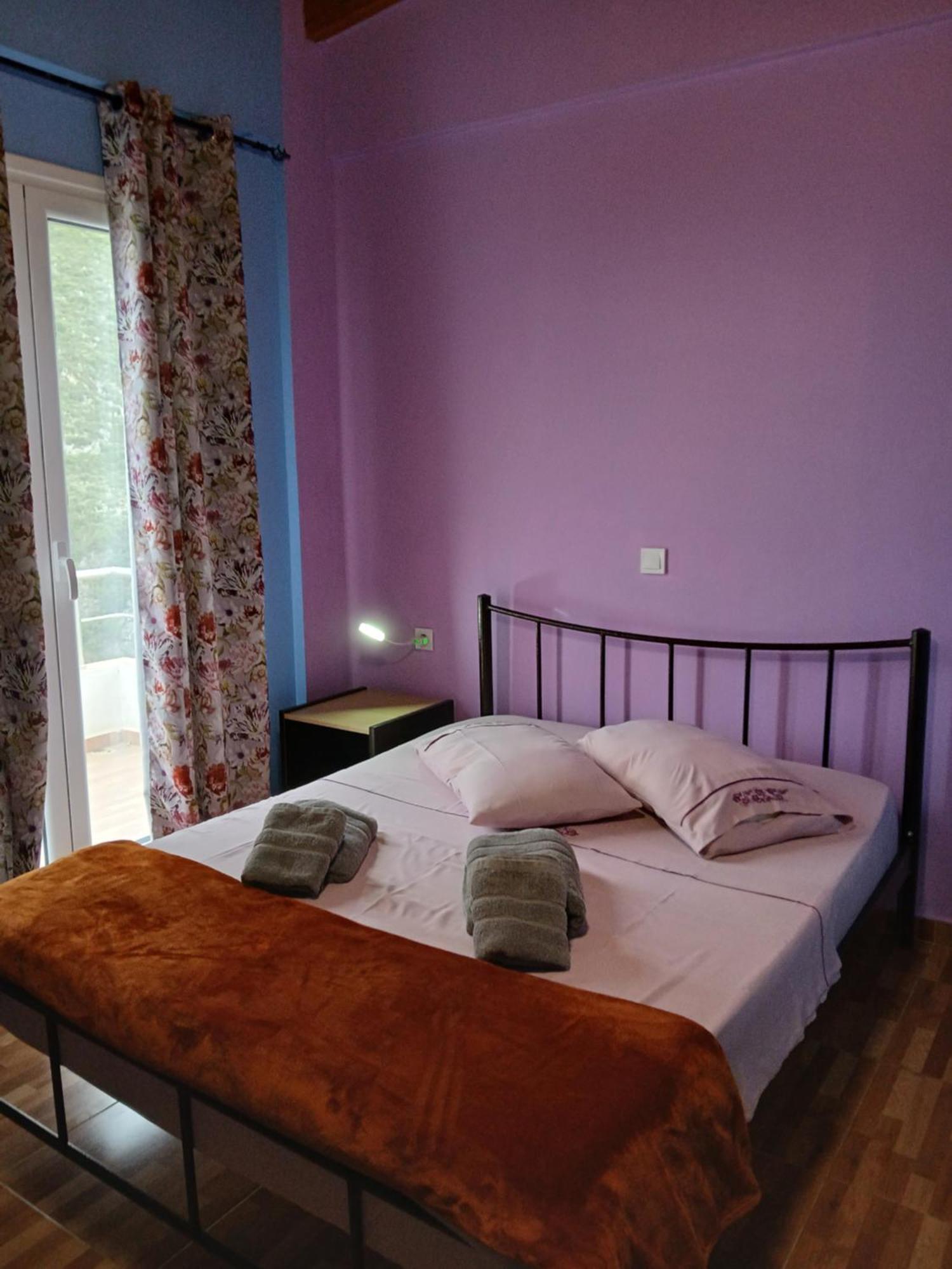 Tolis Rooms Химара Экстерьер фото